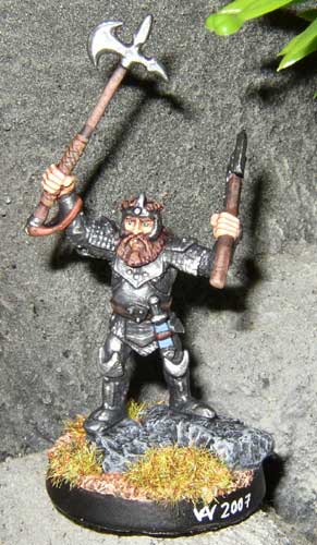 Dwarf with two Weapons