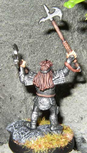 Dwarf with two Weapons